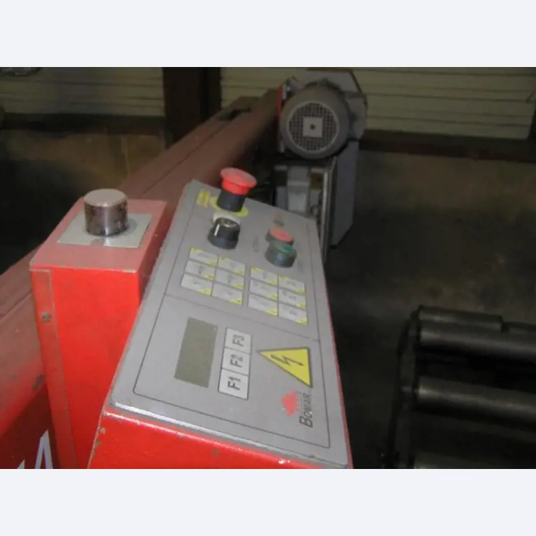 Robôs industriais-8